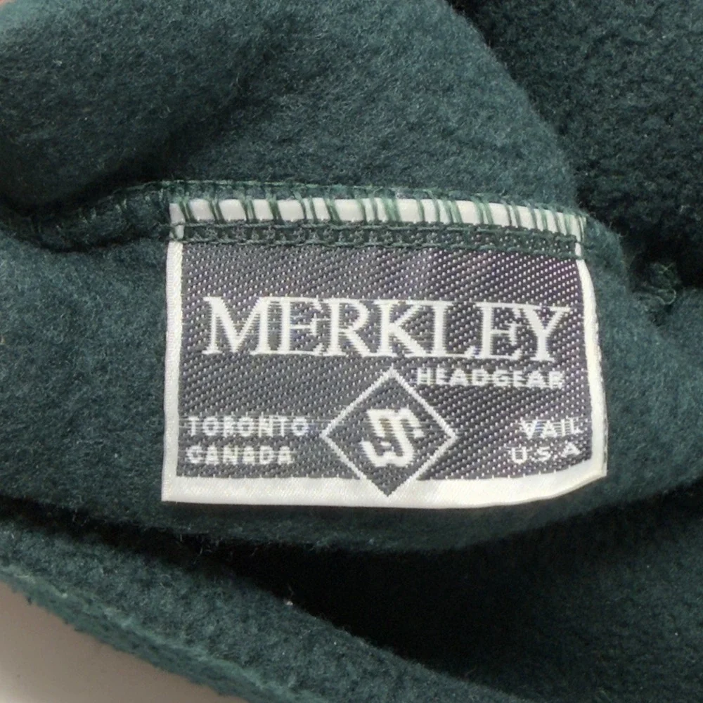 Mt Hood‎ Meadows Ski Resort Merkley Headgear Fleece Beanie Tassel Green Canada